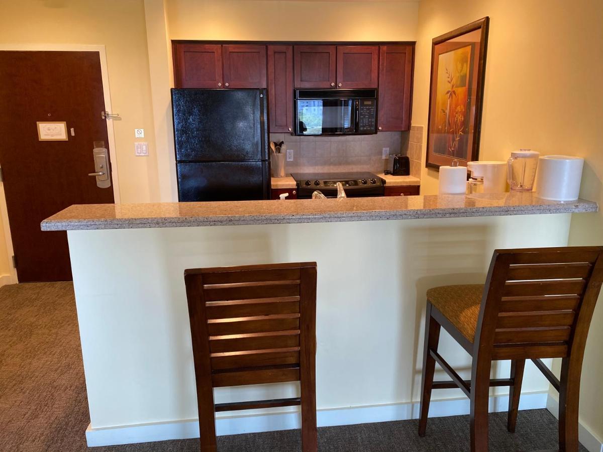 Ocean View Luxurious Condo-Best Location + Balcony Destin Exterior photo